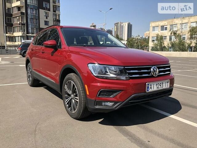 Червоний Фольксваген Tiguan Allspace, об'ємом двигуна 2 л та пробігом 8 тис. км за 27900 $, фото 1 на Automoto.ua