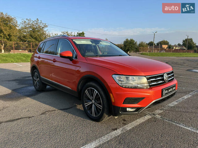 Красный Фольксваген Tiguan Allspace, объемом двигателя 2 л и пробегом 134 тыс. км за 17400 $, фото 1 на Automoto.ua