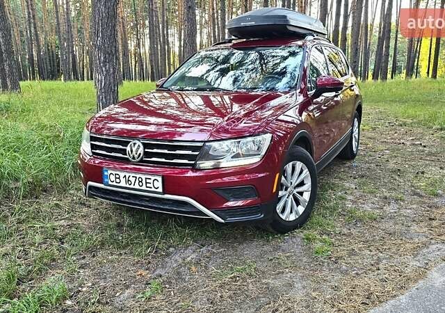 Красный Фольксваген Tiguan Allspace, объемом двигателя 1.98 л и пробегом 139 тыс. км за 19100 $, фото 1 на Automoto.ua