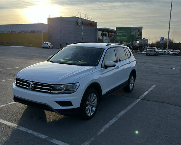 Фольксваген Tiguan Allspace, объемом двигателя 0 л и пробегом 85 тыс. км за 19900 $, фото 1 на Automoto.ua