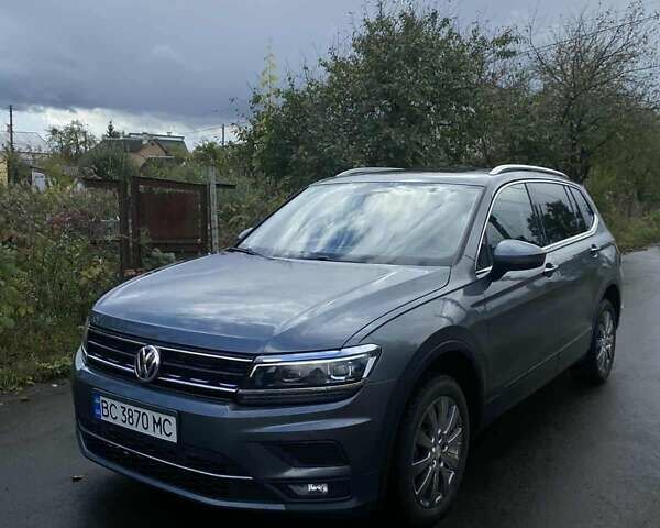 Фольксваген Tiguan Allspace, об'ємом двигуна 2 л та пробігом 74 тис. км за 20000 $, фото 1 на Automoto.ua