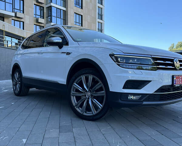 Фольксваген Tiguan Allspace, об'ємом двигуна 2 л та пробігом 162 тис. км за 30500 $, фото 1 на Automoto.ua