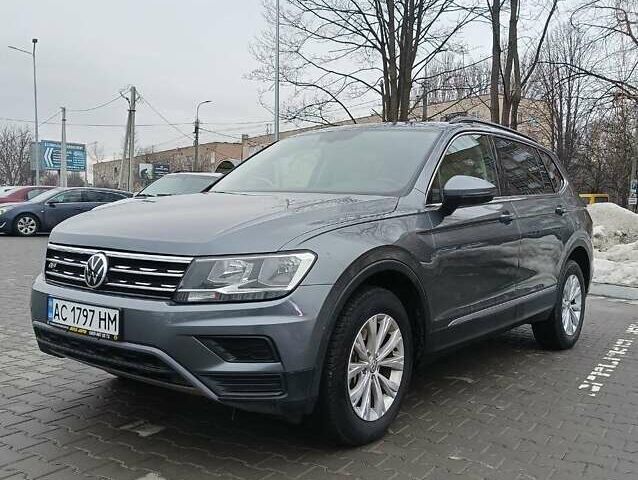 Серый Фольксваген Tiguan Allspace, объемом двигателя 1.98 л и пробегом 69 тыс. км за 22700 $, фото 1 на Automoto.ua