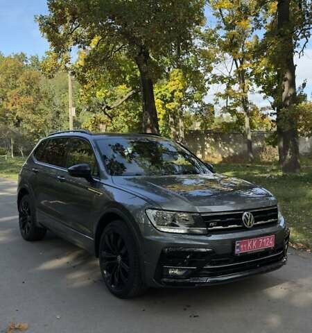 Серый Фольксваген Tiguan Allspace, объемом двигателя 2 л и пробегом 70 тыс. км за 24500 $, фото 1 на Automoto.ua