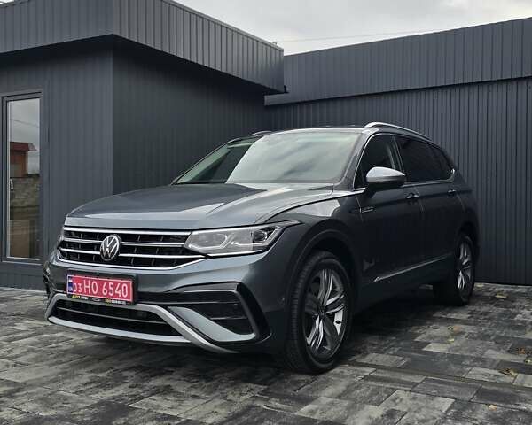 Фольксваген Tiguan Allspace 2021 в Луцке на Automoto.ua Серый Фольксваген Tiguan Allspace, объемом двигателя 0 л и пробегом 190 тыс. км за 33000 $, фото 1 на Automoto.ua