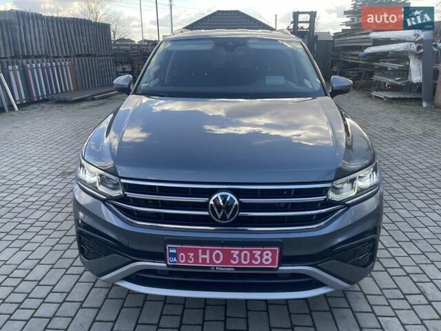 Серый Фольксваген Tiguan Allspace, объемом двигателя 2 л и пробегом 184 тыс. км за 35899 $, фото 1 на Automoto.ua