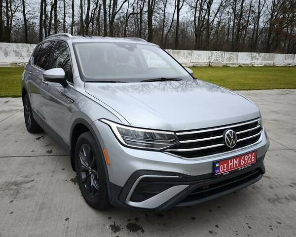 Сірий Фольксваген Tiguan Allspace, об'ємом двигуна 2 л та пробігом 156 тис. км за 22450 $, фото 1 на Automoto.ua