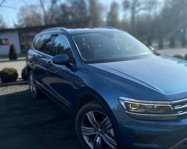 Синий Фольксваген Tiguan Allspace, объемом двигателя 2 л и пробегом 240 тыс. км за 18100 $, фото 1 на Automoto.ua