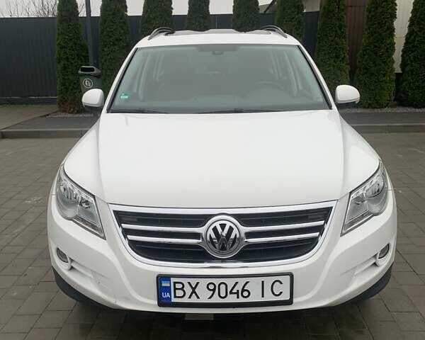 Белый Фольксваген Тигуан, объемом двигателя 1.4 л и пробегом 270 тыс. км за 10500 $, фото 1 на Automoto.ua