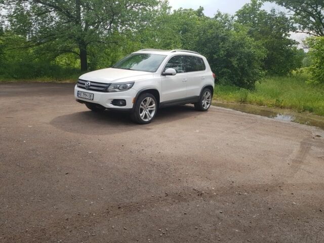 Белый Фольксваген Тигуан, объемом двигателя 2 л и пробегом 249 тыс. км за 12500 $, фото 1 на Automoto.ua