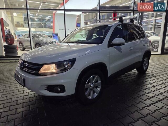 Белый Фольксваген Тигуан, объемом двигателя 1.98 л и пробегом 215 тыс. км за 12999 $, фото 1 на Automoto.ua