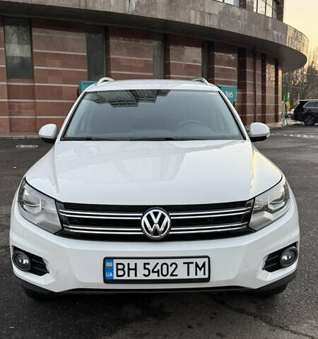 Білий Фольксваген Тігуан, об'ємом двигуна 2 л та пробігом 91 тис. км за 14900 $, фото 1 на Automoto.ua