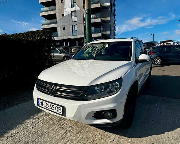 Белый Фольксваген Тигуан, объемом двигателя 1.98 л и пробегом 204 тыс. км за 10500 $, фото 1 на Automoto.ua