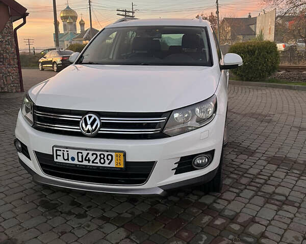 Белый Фольксваген Тигуан, объемом двигателя 1.97 л и пробегом 225 тыс. км за 14900 $, фото 1 на Automoto.ua