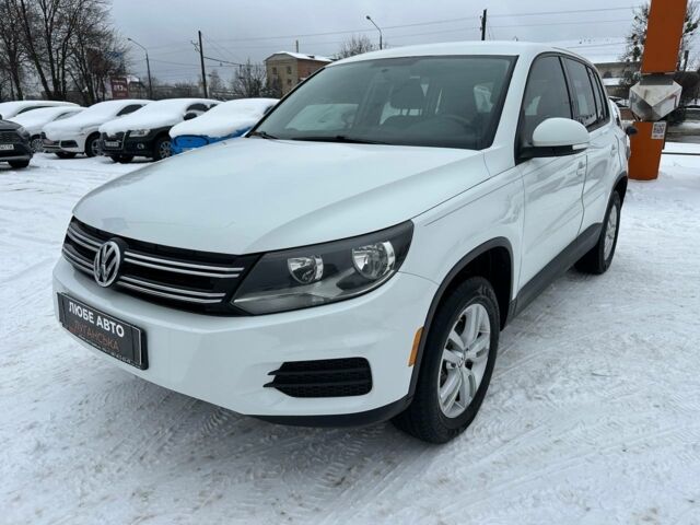 Білий Фольксваген Тігуан, об'ємом двигуна 2 л та пробігом 201 тис. км за 10300 $, фото 1 на Automoto.ua
