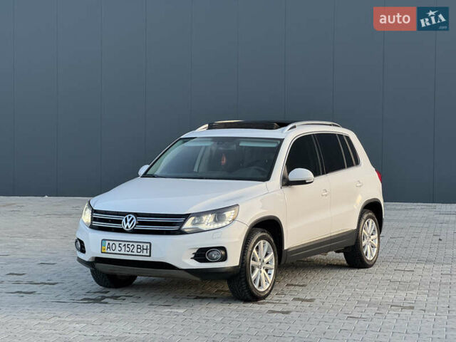 Белый Фольксваген Тигуан, объемом двигателя 1.97 л и пробегом 245 тыс. км за 12999 $, фото 1 на Automoto.ua