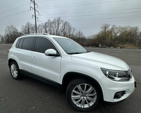 Белый Фольксваген Тигуан, объемом двигателя 1.98 л и пробегом 155 тыс. км за 13300 $, фото 1 на Automoto.ua