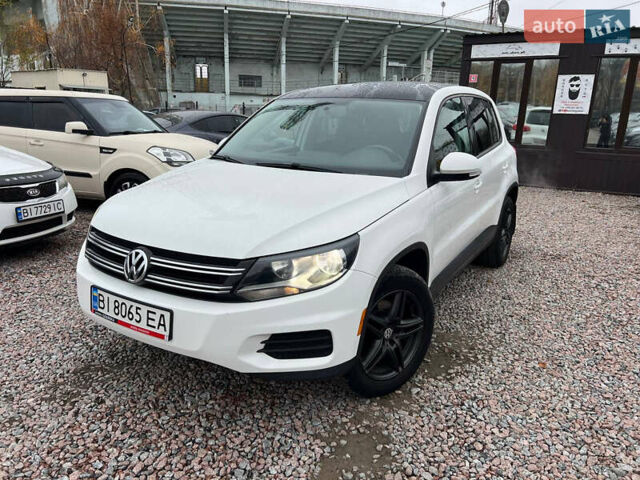 Белый Фольксваген Тигуан, объемом двигателя 2 л и пробегом 199 тыс. км за 12200 $, фото 1 на Automoto.ua