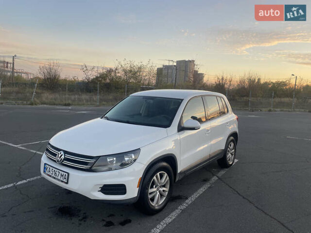Белый Фольксваген Тигуан, объемом двигателя 1.98 л и пробегом 208 тыс. км за 10800 $, фото 1 на Automoto.ua