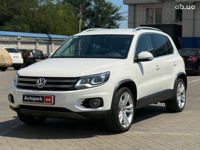 Білий Фольксваген Тігуан, об'ємом двигуна 2 л та пробігом 250 тис. км за 16490 $, фото 1 на Automoto.ua