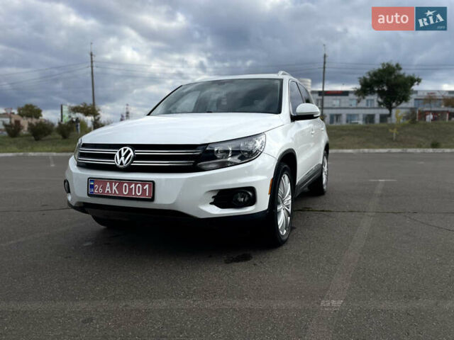Белый Фольксваген Тигуан, объемом двигателя 2 л и пробегом 161 тыс. км за 12750 $, фото 1 на Automoto.ua