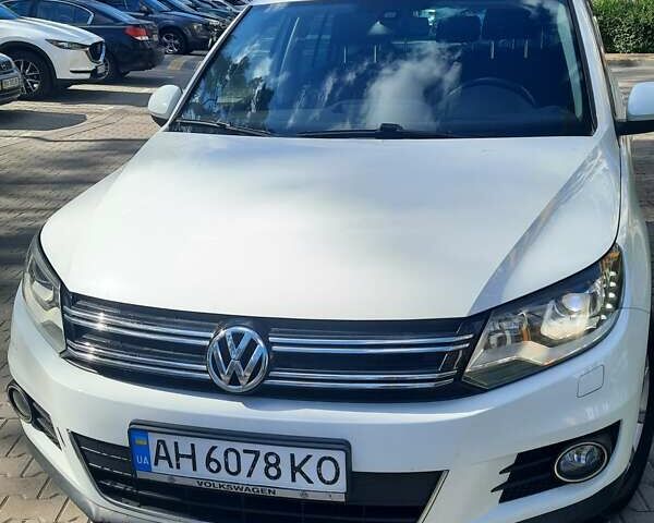 Білий Фольксваген Тігуан, об'ємом двигуна 1.98 л та пробігом 105 тис. км за 12500 $, фото 1 на Automoto.ua