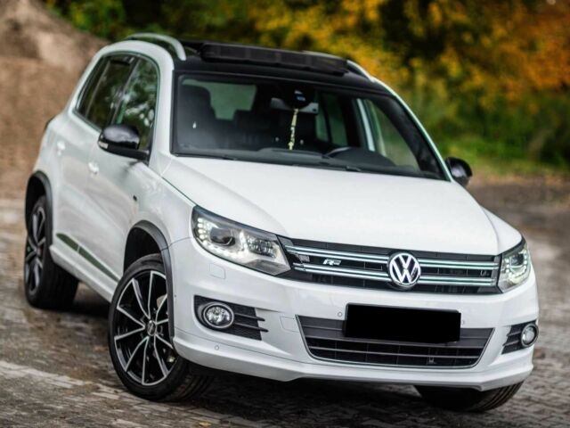 Белый Фольксваген Тигуан, объемом двигателя 2 л и пробегом 119 тыс. км за 6000 $, фото 1 на Automoto.ua