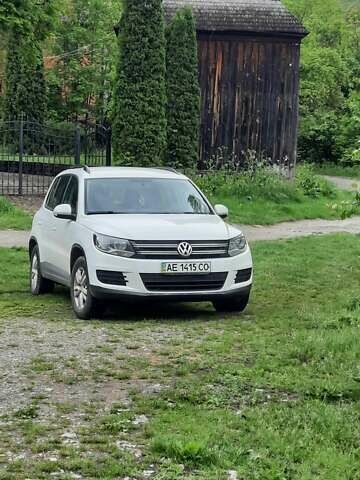 Белый Фольксваген Тигуан, объемом двигателя 1.98 л и пробегом 159 тыс. км за 13000 $, фото 1 на Automoto.ua