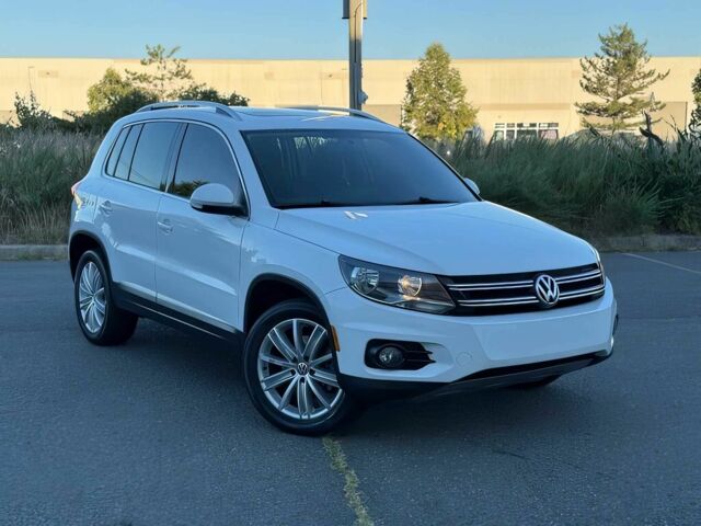 Білий Фольксваген Тігуан, об'ємом двигуна 2 л та пробігом 72 тис. км за 5400 $, фото 1 на Automoto.ua