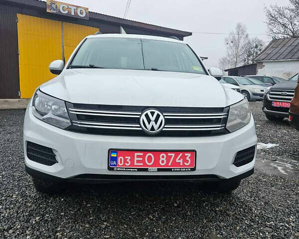 Білий Фольксваген Тігуан, об'ємом двигуна 1.98 л та пробігом 224 тис. км за 11990 $, фото 1 на Automoto.ua