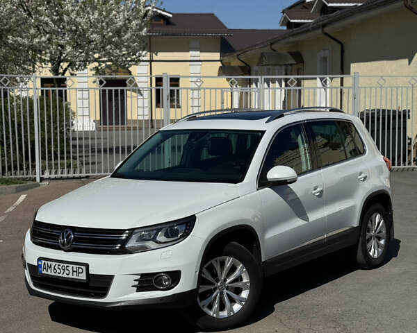 Білий Фольксваген Тігуан, об'ємом двигуна 2 л та пробігом 265 тис. км за 18200 $, фото 1 на Automoto.ua