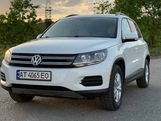 Білий Фольксваген Тігуан, об'ємом двигуна 2 л та пробігом 127 тис. км за 9500 $, фото 1 на Automoto.ua