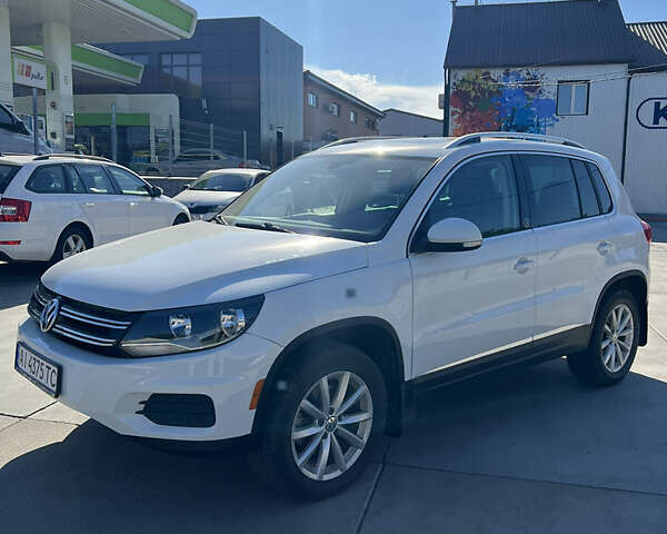 Белый Фольксваген Тигуан, объемом двигателя 1.98 л и пробегом 174 тыс. км за 13500 $, фото 1 на Automoto.ua