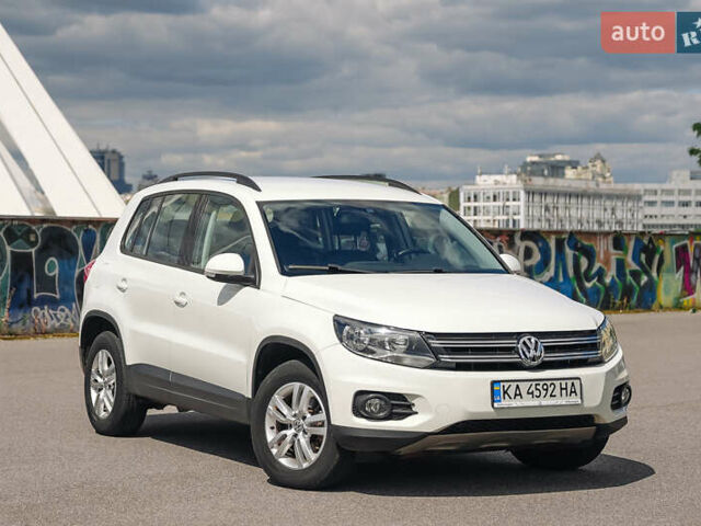 Білий Фольксваген Тігуан, об'ємом двигуна 1.98 л та пробігом 105 тис. км за 12800 $, фото 1 на Automoto.ua
