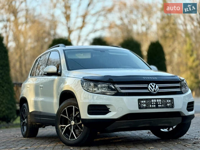 Белый Фольксваген Тигуан, объемом двигателя 1.98 л и пробегом 118 тыс. км за 12250 $, фото 1 на Automoto.ua