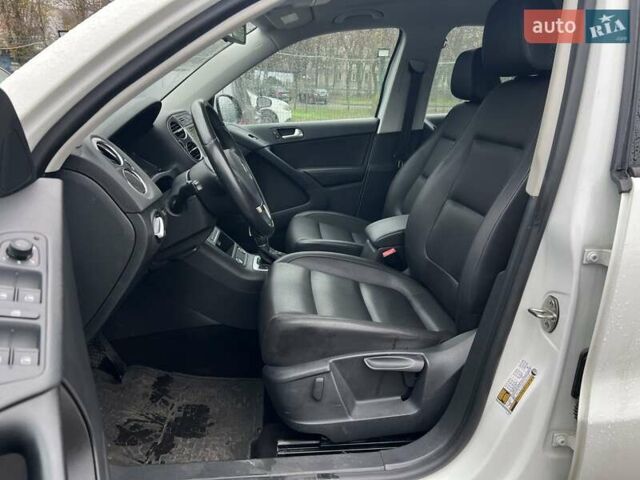 Белый Фольксваген Тигуан, объемом двигателя 1.98 л и пробегом 132 тыс. км за 12999 $, фото 1 на Automoto.ua