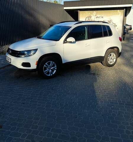 Белый Фольксваген Тигуан, объемом двигателя 1.98 л и пробегом 268 тыс. км за 13300 $, фото 1 на Automoto.ua