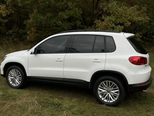 Білий Фольксваген Тігуан, об'ємом двигуна 2 л та пробігом 140 тис. км за 12200 $, фото 1 на Automoto.ua