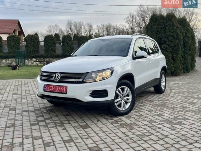Белый Фольксваген Тигуан, объемом двигателя 2 л и пробегом 153 тыс. км за 11999 $, фото 1 на Automoto.ua