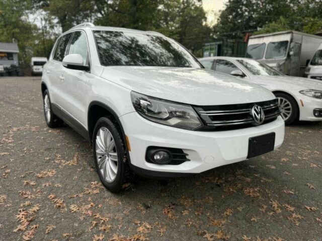Білий Фольксваген Тігуан, об'ємом двигуна 2 л та пробігом 75 тис. км за 16800 $, фото 1 на Automoto.ua
