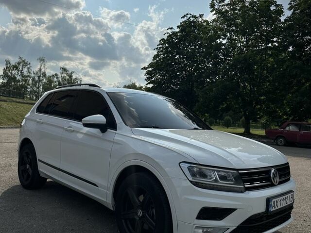 Білий Фольксваген Тігуан, об'ємом двигуна 2 л та пробігом 270 тис. км за 21500 $, фото 1 на Automoto.ua