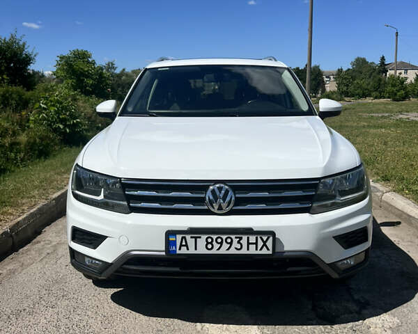 Белый Фольксваген Тигуан, объемом двигателя 1.98 л и пробегом 92 тыс. км за 22300 $, фото 1 на Automoto.ua