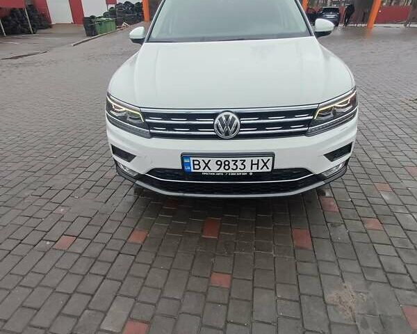 Белый Фольксваген Тигуан, объемом двигателя 1.98 л и пробегом 195 тыс. км за 25000 $, фото 1 на Automoto.ua