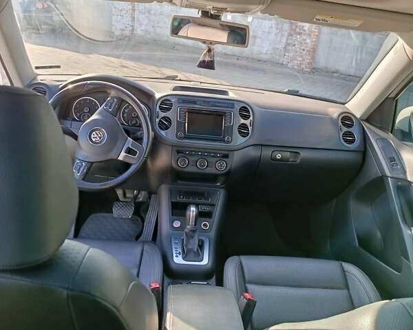 Белый Фольксваген Тигуан, объемом двигателя 1.98 л и пробегом 200 тыс. км за 14600 $, фото 1 на Automoto.ua