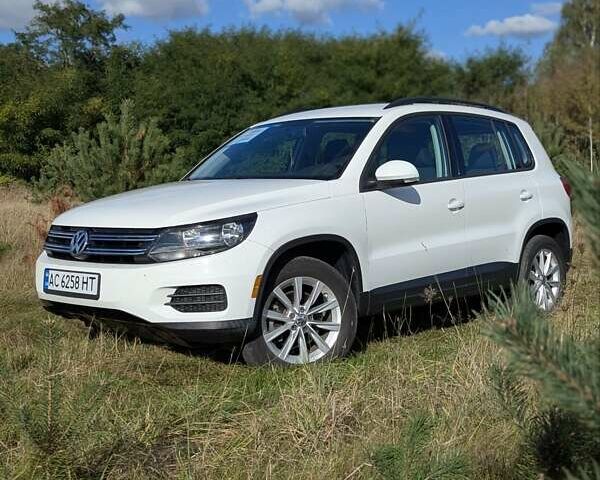 Белый Фольксваген Тигуан, объемом двигателя 1.98 л и пробегом 50 тыс. км за 13999 $, фото 1 на Automoto.ua