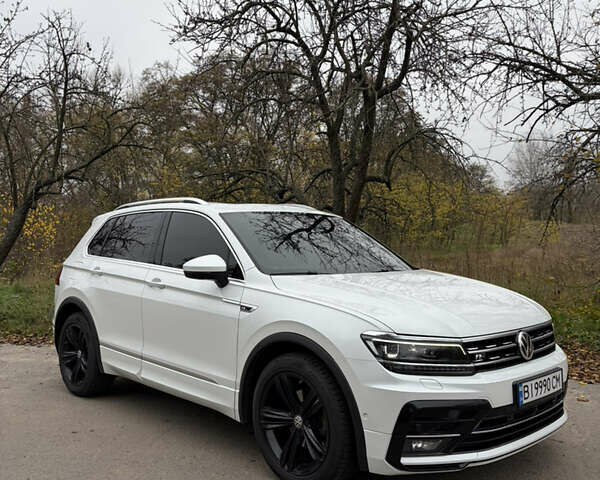 Белый Фольксваген Тигуан, объемом двигателя 1.97 л и пробегом 167 тыс. км за 28000 $, фото 1 на Automoto.ua