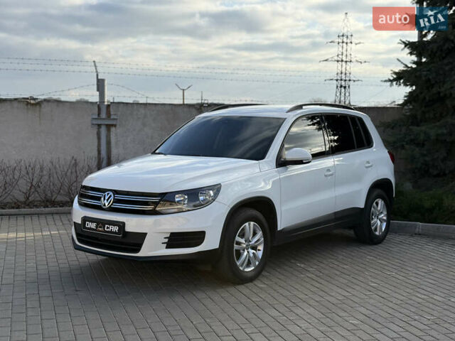 Белый Фольксваген Тигуан, объемом двигателя 1.98 л и пробегом 108 тыс. км за 14500 $, фото 1 на Automoto.ua