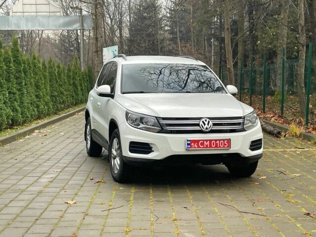 Білий Фольксваген Тігуан, об'ємом двигуна 2 л та пробігом 175 тис. км за 12550 $, фото 1 на Automoto.ua