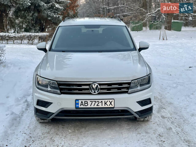 Белый Фольксваген Тигуан, объемом двигателя 1.98 л и пробегом 95 тыс. км за 16200 $, фото 1 на Automoto.ua