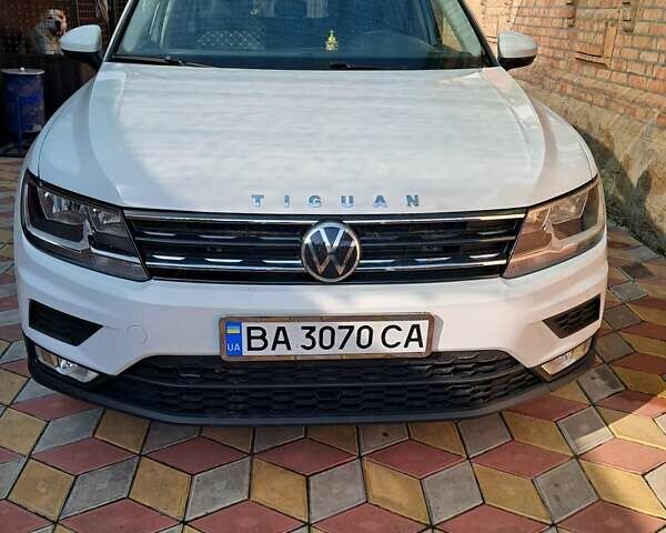 Белый Фольксваген Тигуан, объемом двигателя 1.98 л и пробегом 70 тыс. км за 22700 $, фото 1 на Automoto.ua